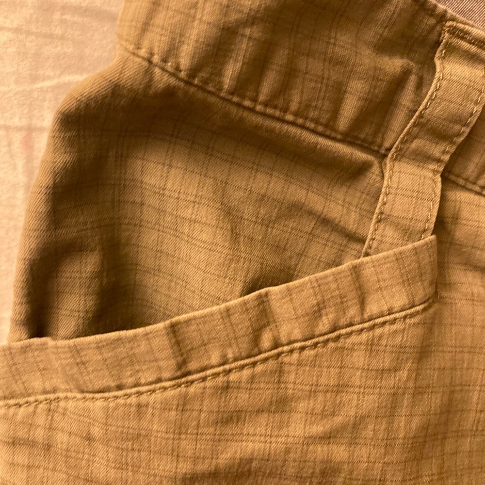 Horny Toad Bermuda Shorts - Picture 3 of 9